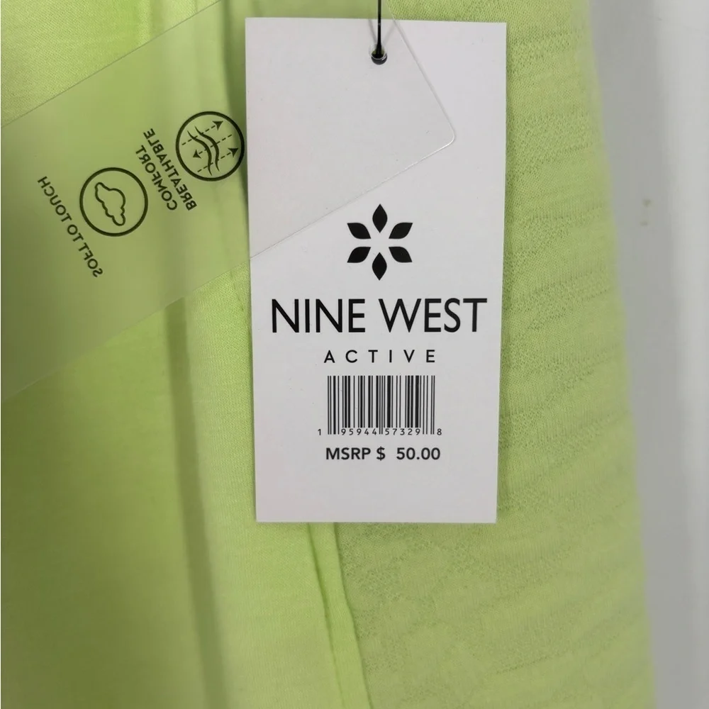 Nine West lime green activewear shorts with pockets Woman’s size 2X - Picture 3 of 4